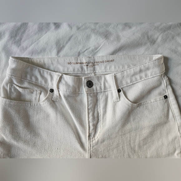 CHICO'S So Slimming Girlfriend White Jean Shorts | SZ 2 - Picture 3 of 9